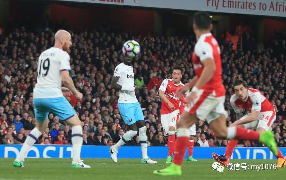  阿森纳防线失误，主场不敌西汉姆  