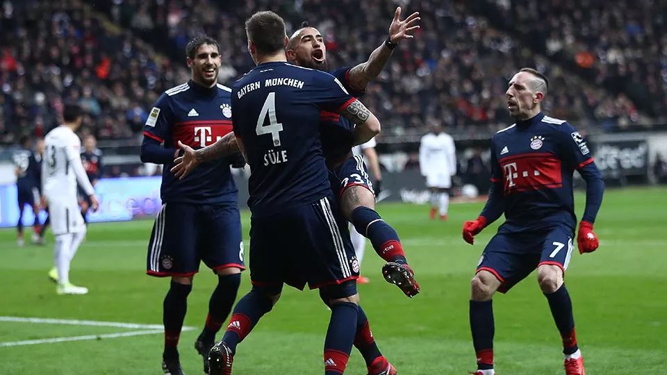  拜仁慕尼黑全员发力提前锁定德甲半程冠军