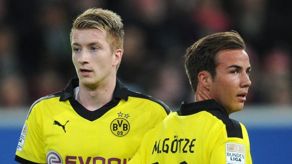  罗伊斯伤愈回归状态火热，多特核心重燃夺冠希望  